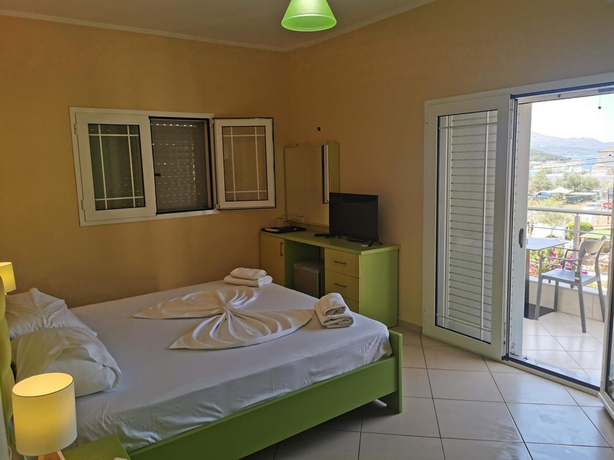 Emi'S Villa Ksamil Esterno foto